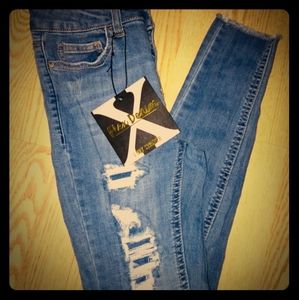 NWT Women's Destroyed Jeggings Size 3